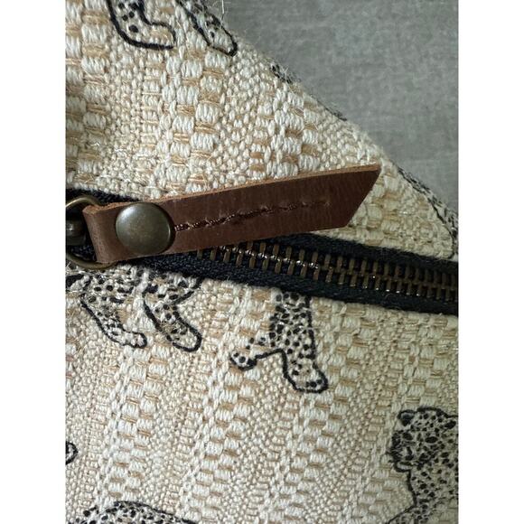 ￼fat face natural woven cat cheetah purse - Picture 3 of 6